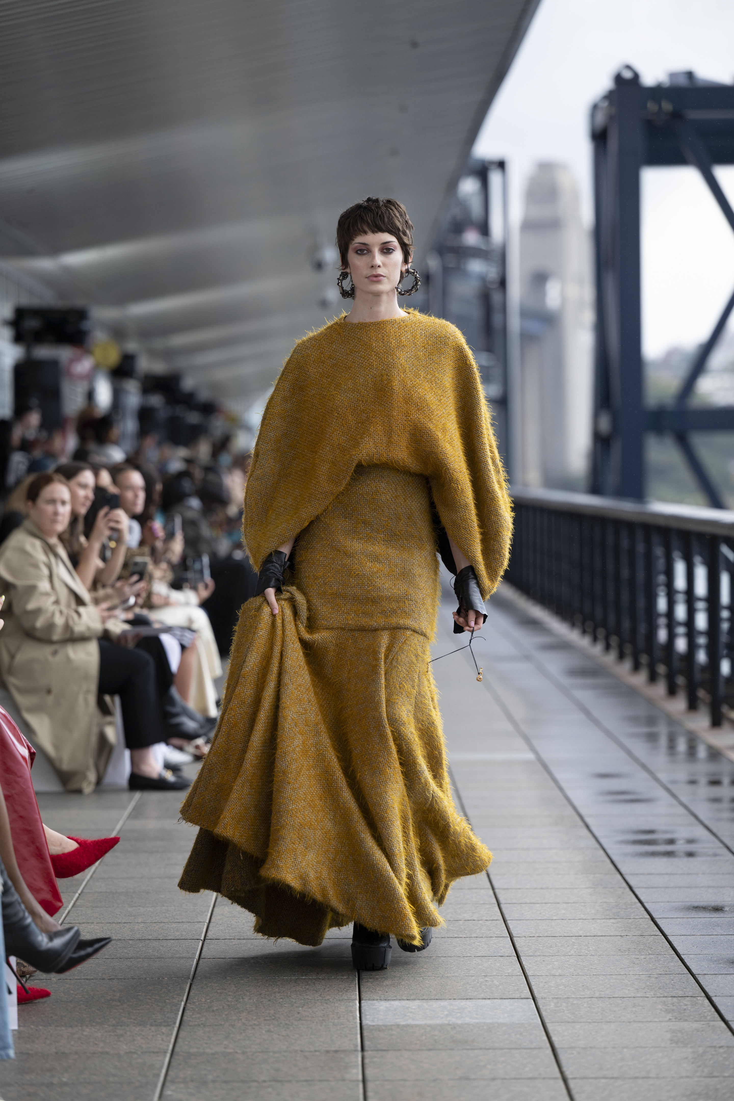 Look 1