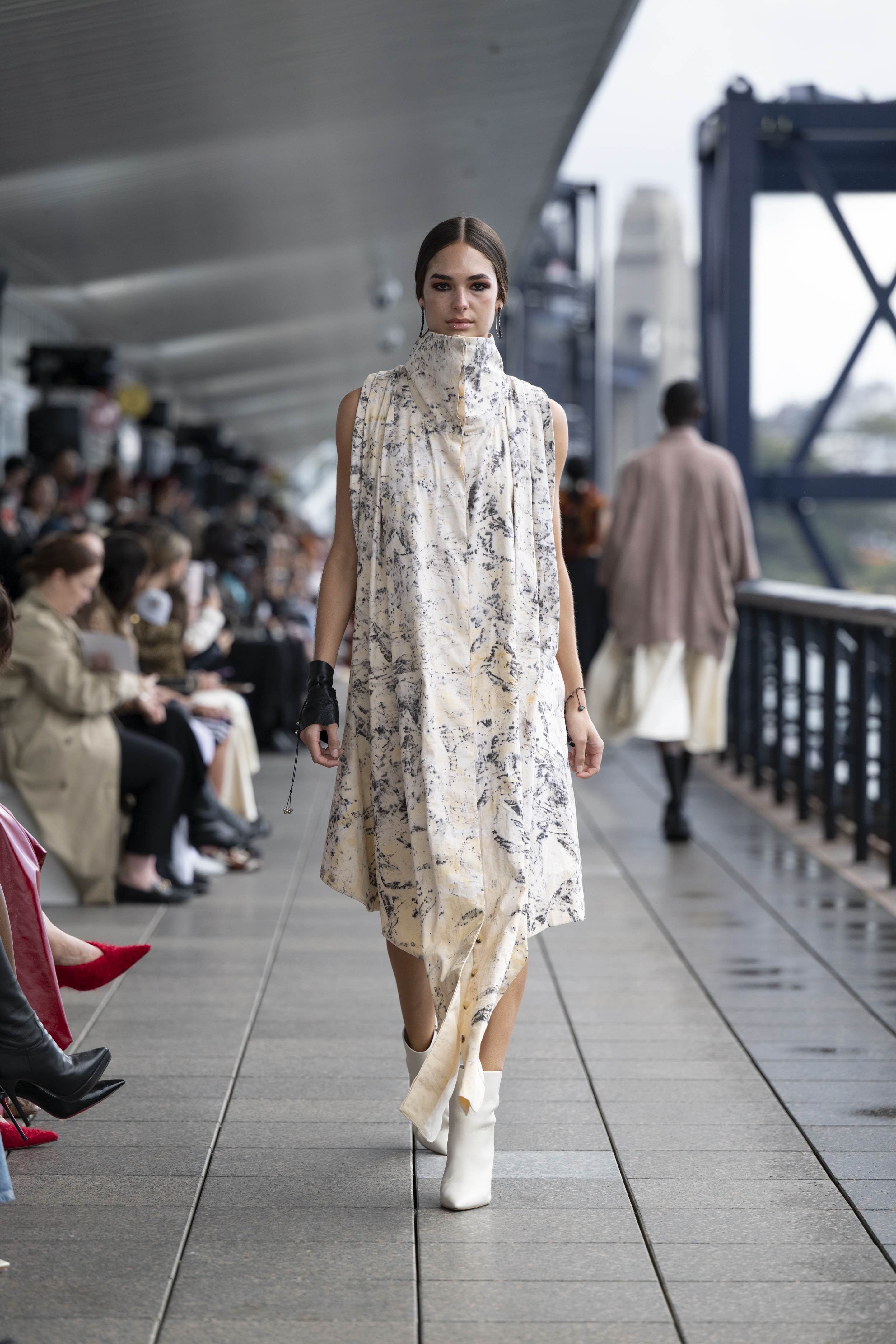 Look 7